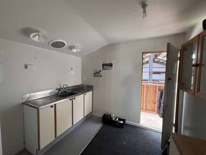 Quality Industrial with Large Yard – Kelson