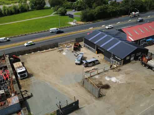 Quality Industrial with Large Yard – Kelson