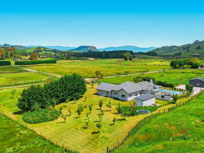 40 Grant Road, Kinloch