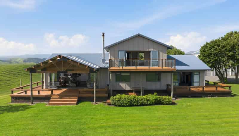 106B Awanuiarangi Road, Pikowai