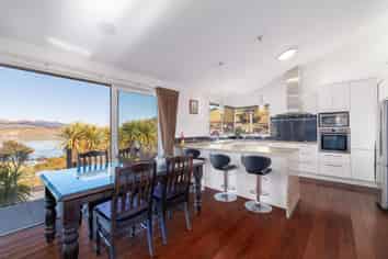 F/92 Governors Bay Road, Cass Bay