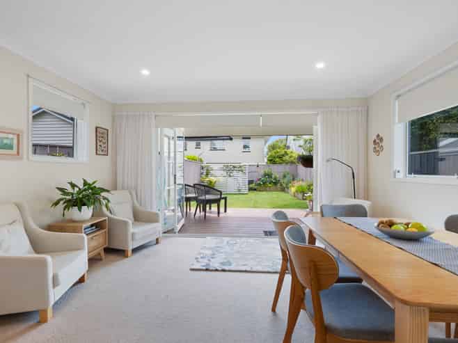 48 Wallace Place, Westown