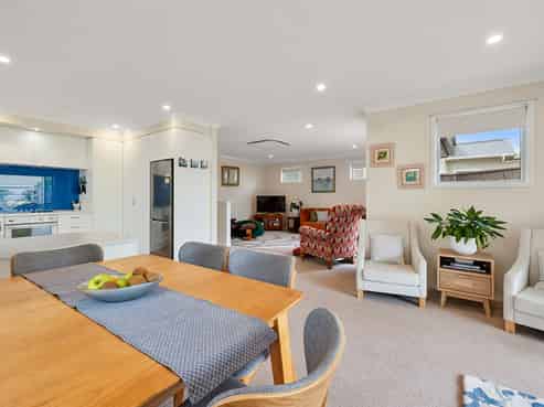 48 Wallace Place, Westown