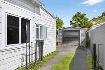 8 Massey Road, Mangapapa