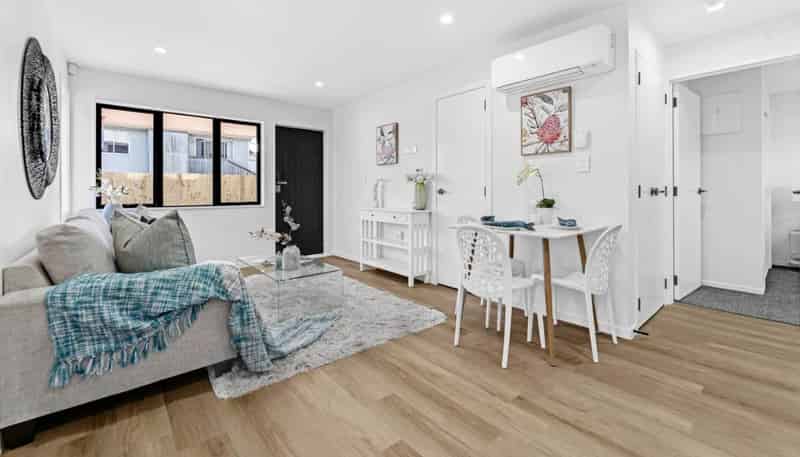 1A/192 Blockhouse Bay Road, Avondale