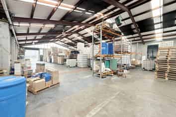Large Onehunga Industrial Facility | 1,449 m2