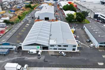Large Onehunga Industrial Facility | 1,449 m2