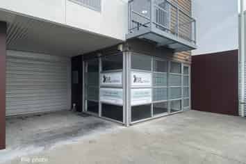 75m2* Office/Storage in Waltham