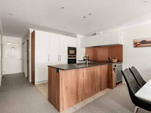 111/136 Marine Parade, Mount Maunganui