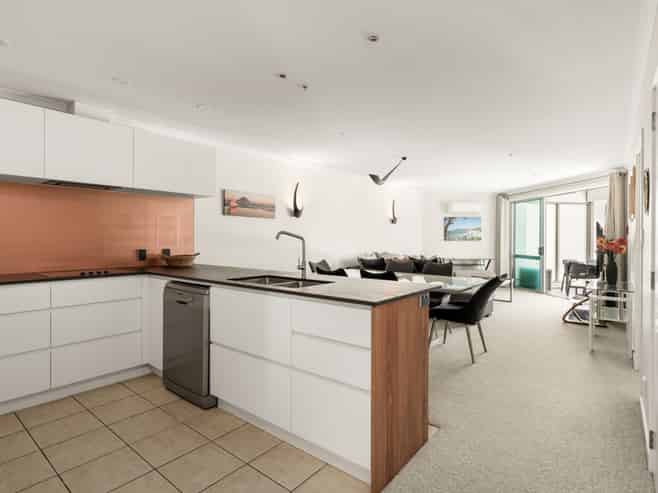 111/136 Marine Parade, Mount Maunganui