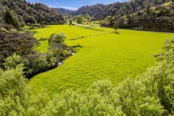 3133 Mokau Road, Mokau