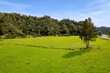 3133 Mokau Road, Mokau