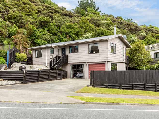 35 Omapere Street, Whitby