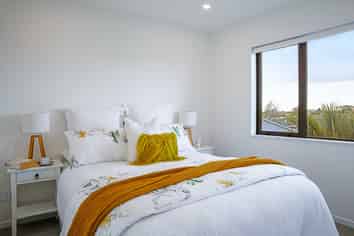 28 Mckinstry Avenue, Mangere East