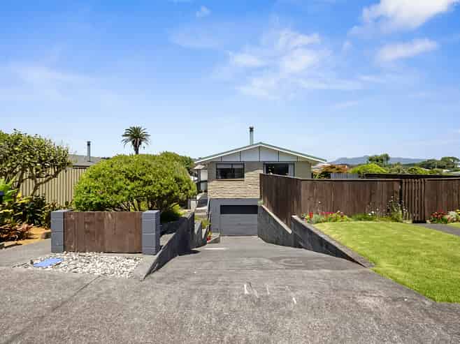 32A Simons Street, Moturoa