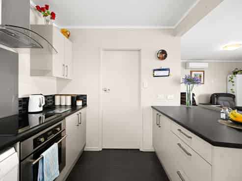 22 Sunnyhills Avenue, Glenview