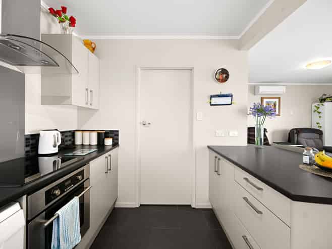 22 Sunnyhills Avenue, Glenview