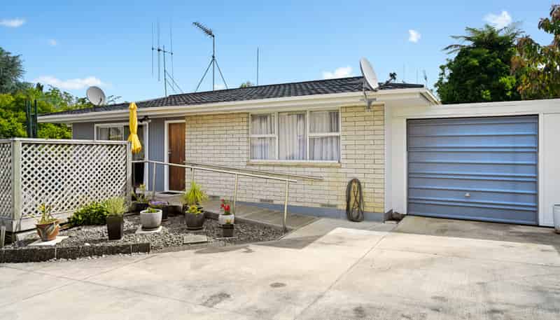 22 Sunnyhills Avenue, Glenview