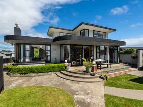 22 Fairview Avenue, Hawthorndale