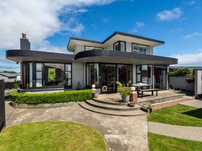 22 Fairview Avenue, Hawthorndale