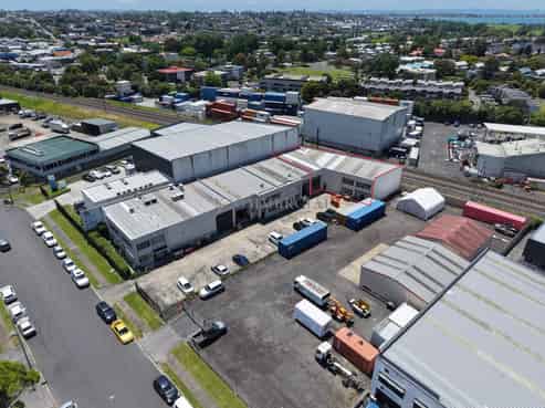 Refurbished Unit on Hannigan Dr - Available Now