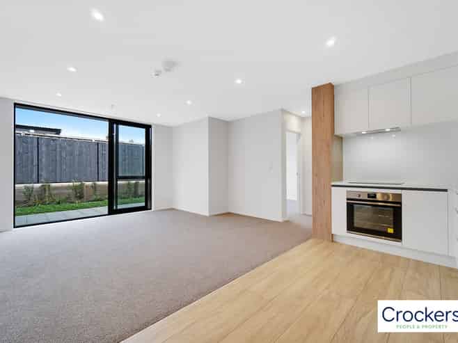 1/4 Treasure Lane, Te Atatu South