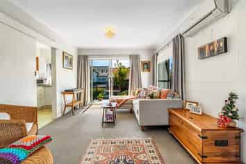 11/24a Hamilton Road, Herne Bay