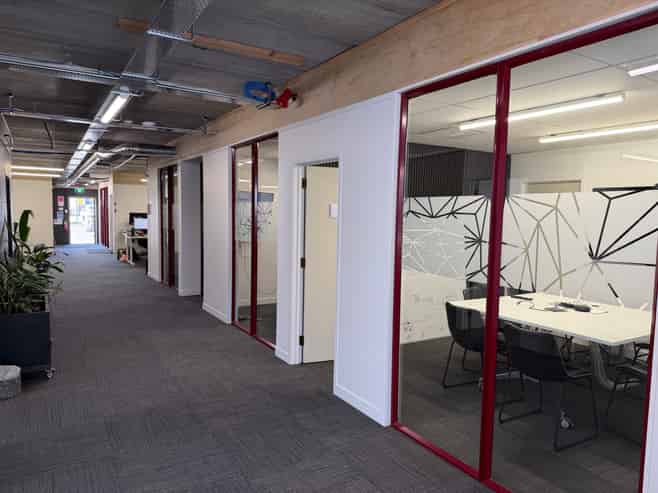 Ground Floor Offices on Vialou