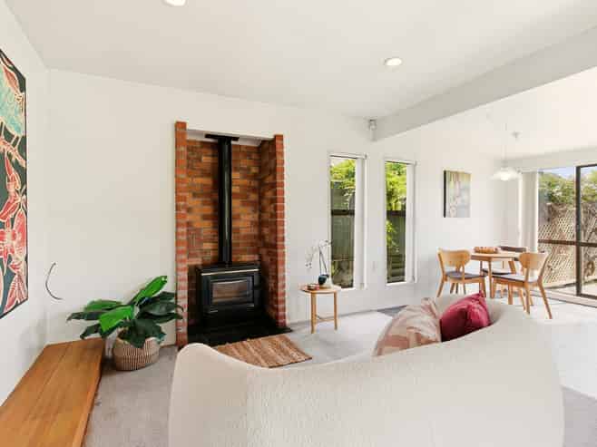 7/a Richard Street, Belmont