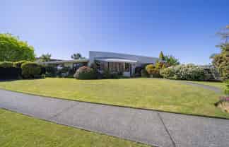 8 Bowen Street, Te Anau