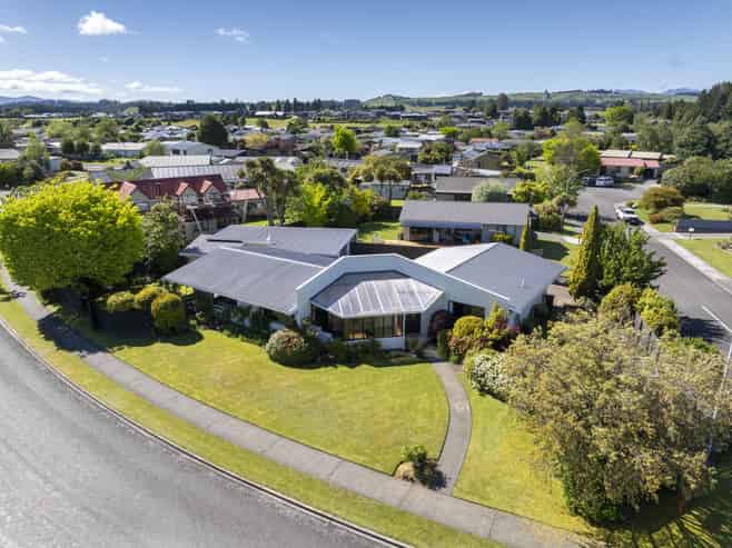8 Bowen Street, Te Anau