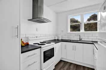 12 Dixon Avenue, Hawera