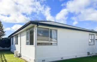 201a College Street, West End