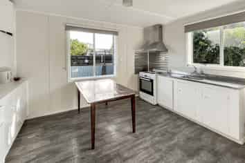 201a College Street, West End