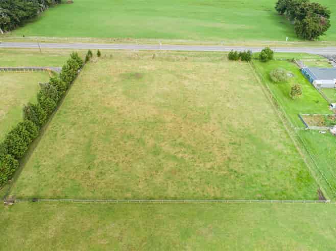 27 Rangiotu Road, Himatangi