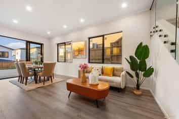 25 Hauhake Road, Flat Bush