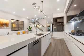 25 Hauhake Road, Flat Bush