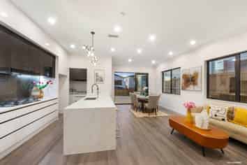 25 Hauhake Road, Flat Bush