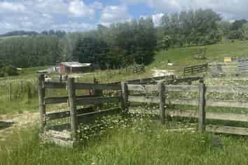 9 Petley Road, Paparoa