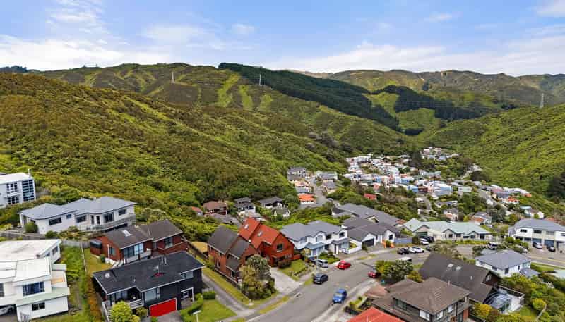 14B Landsdowne Terrace, Karori