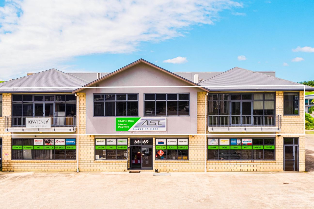 QUALITY OFFICE PREMISES - Aanzicht 2