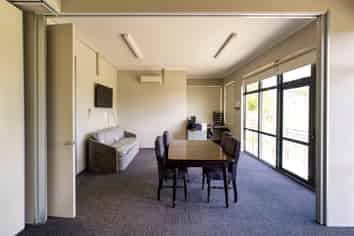 QUALITY OFFICE PREMISES