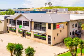 QUALITY OFFICE PREMISES