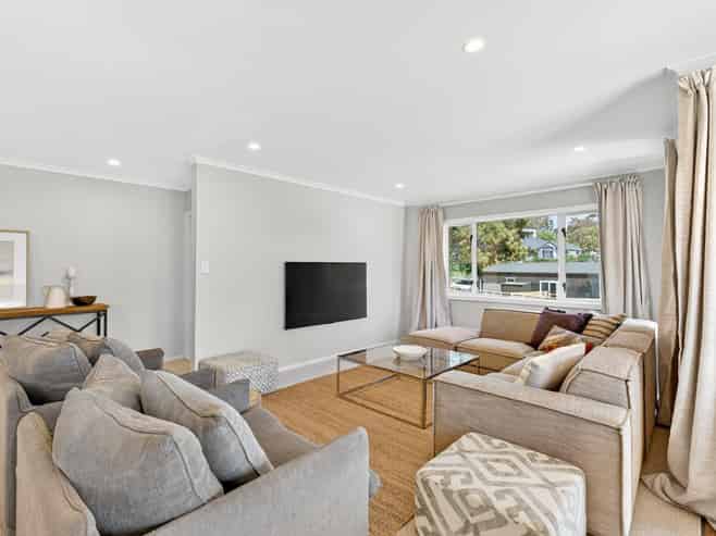 105 Durham Drive, Havelock North