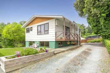 2/3 The Ridgeway, Enner Glynn