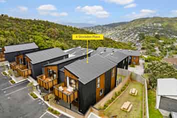 6 Stockden Place, Karori