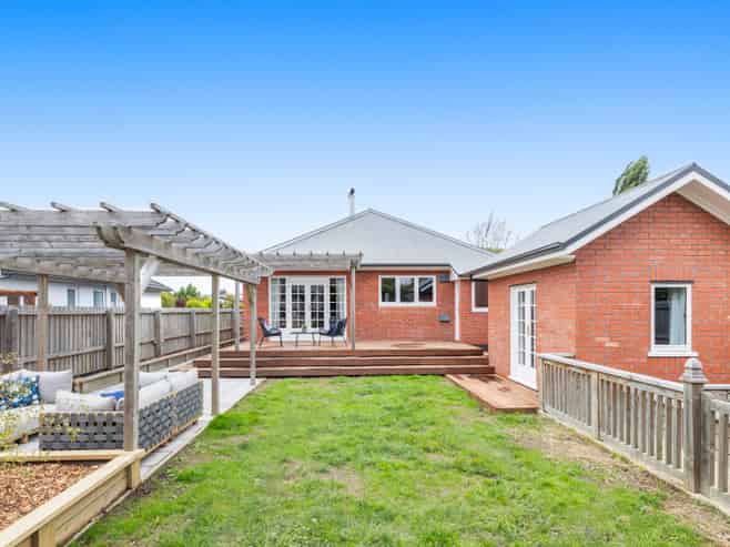 6a Karo  Place, Ilam