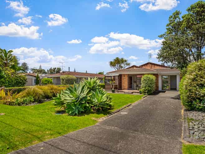 12 Riverside Road, Orewa