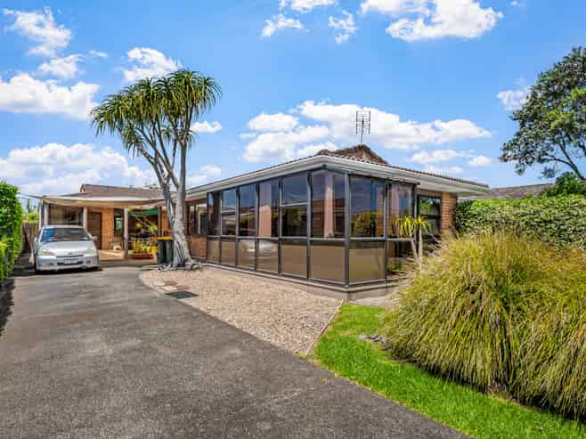 12 Riverside Road, Orewa