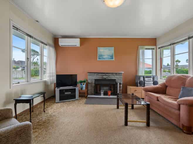 9 Durham Street, Te Atatu Peninsula